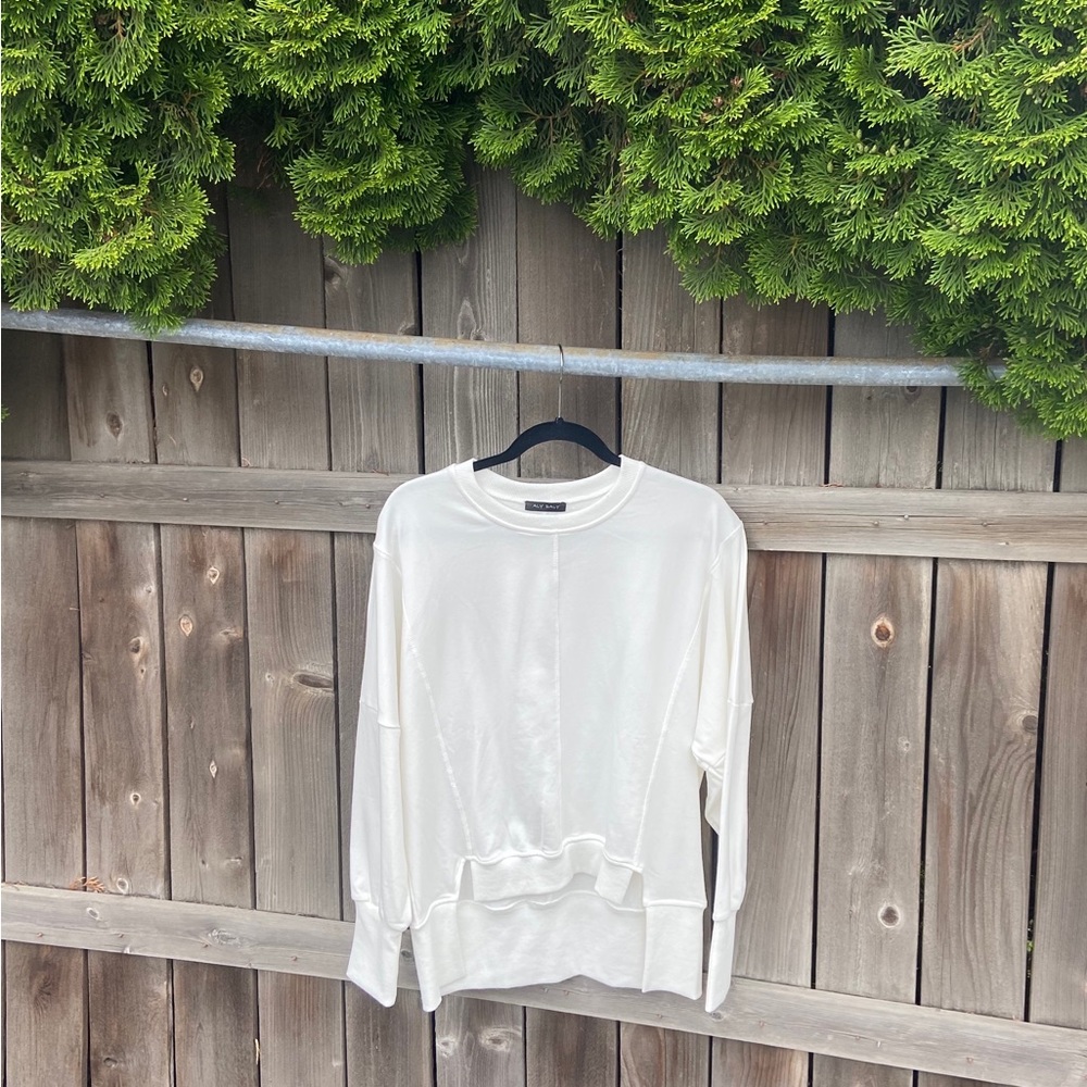 White Stylish Sweatshirt